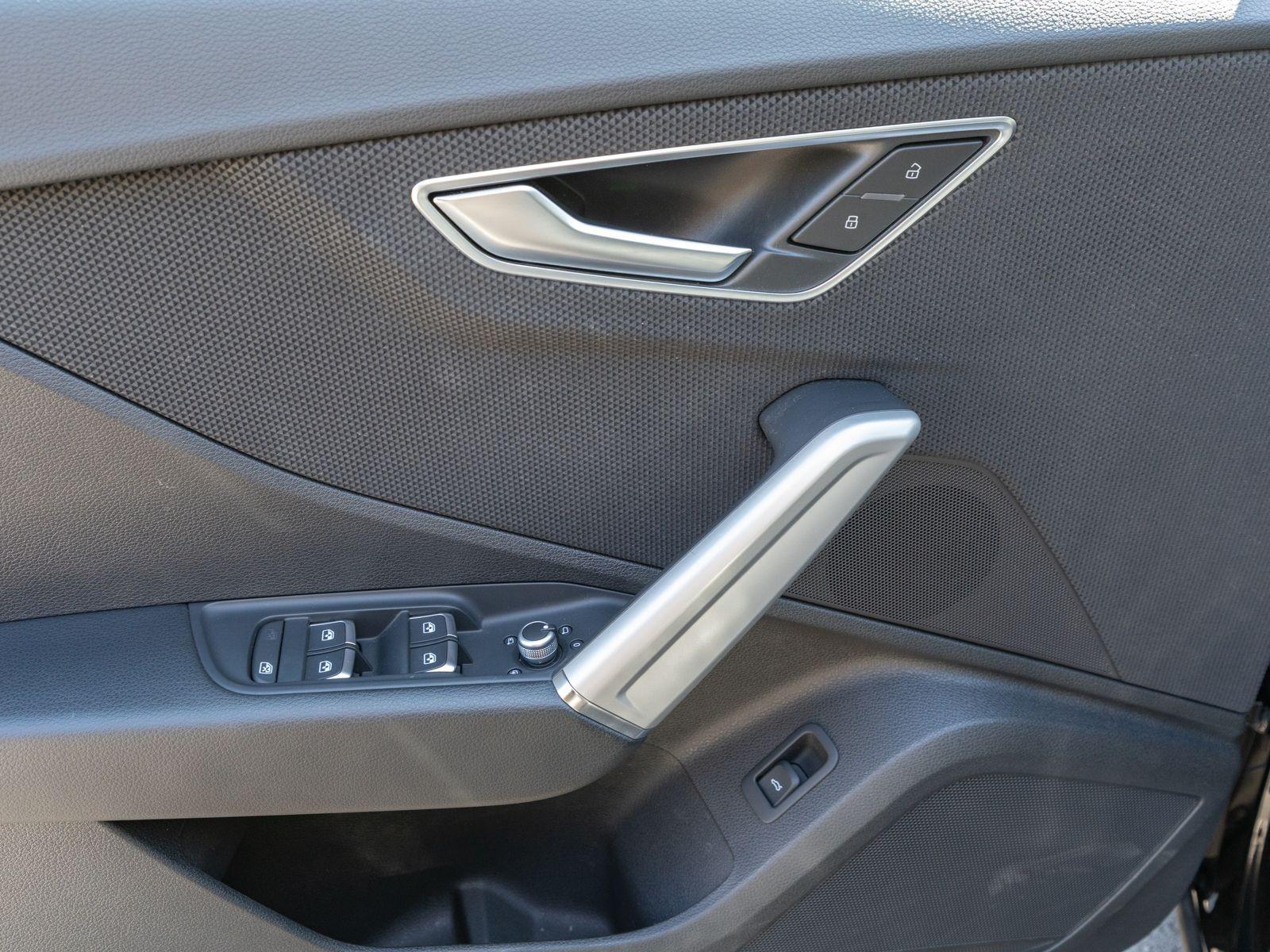 Audi Q2 advanced 35TFSI Stroni NAVI LED RFK ACC LEDER, миниатюра 11