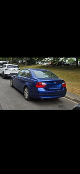 BMW 318d E 90 - BMW 318: 318d E90