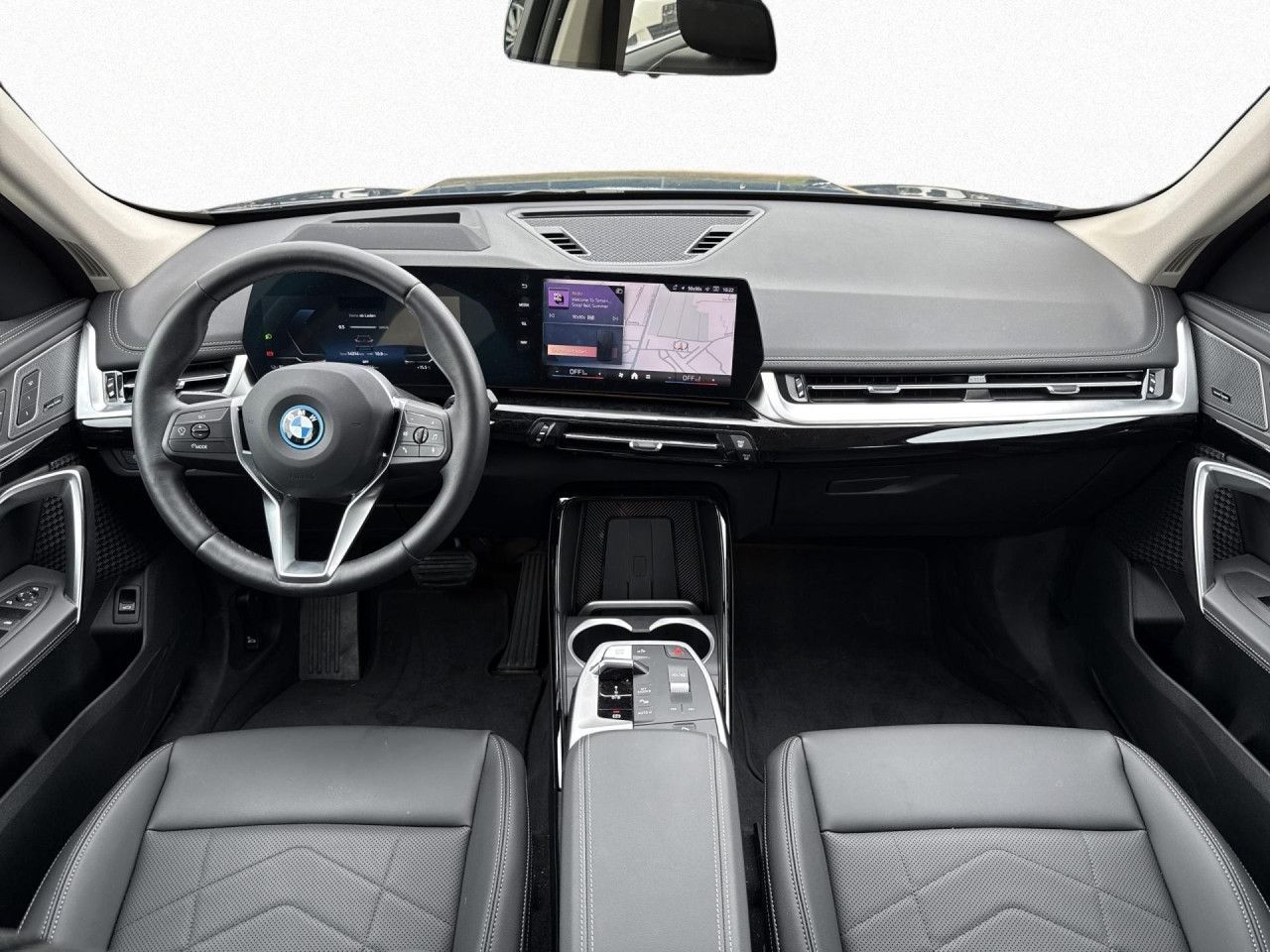 BMW iX1 - Bild 16