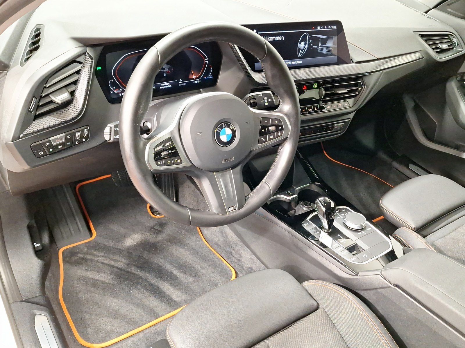 BMW 118i Sport Line LiveCockpitProf Kamera LED foto 4