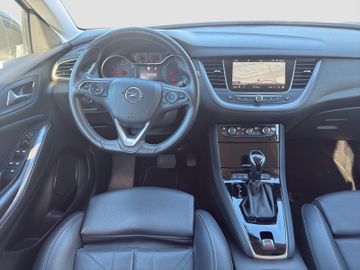 Fotografie des Opel Grandland (X) Grandland 1.6 Ultimate Navi Leder 360°Cam