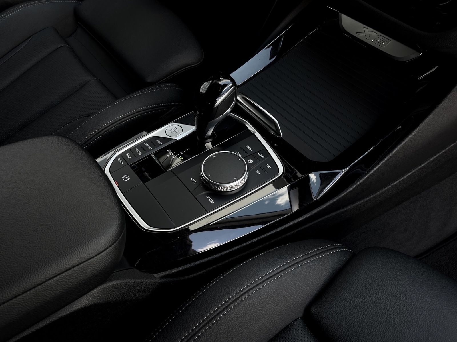 BMW X3 xDrive20i AHK Rückfahrkamera HarmanKardon foto 10