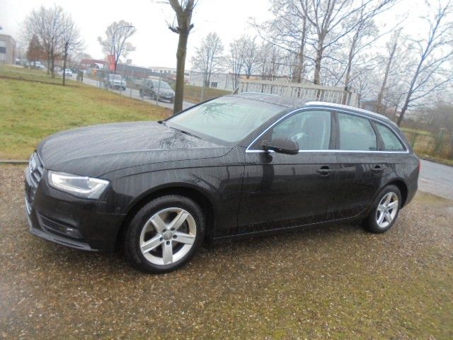 Audi A4 Avant 2.0 TDI KLIMATRONIC+NAVI+SHZ+XENON+AHK