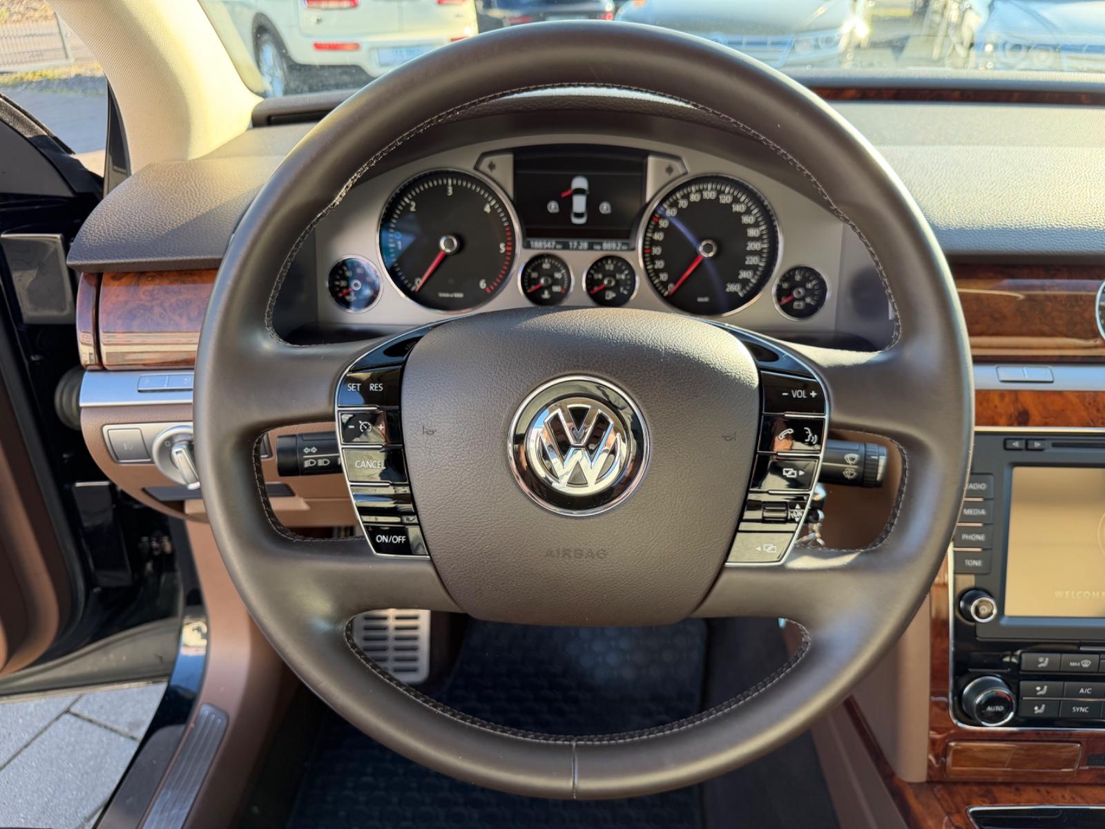 Volkswagen Phaeton V6 TDI 4Motion lang*S-DACH*KAMERA*STHZ*