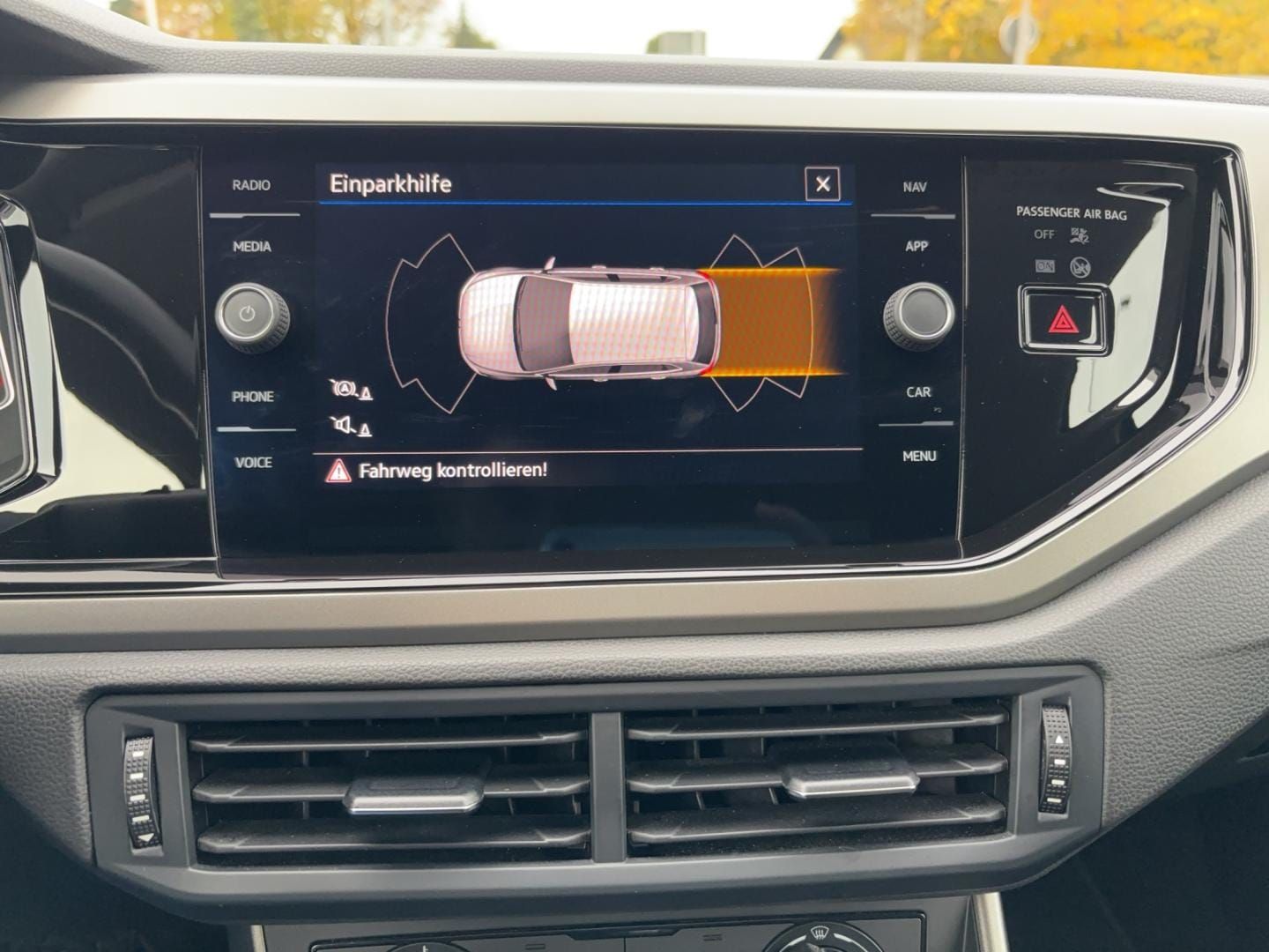 Fahrzeugabbildung Volkswagen Polo Comfortline ,DSG,Keyless,GJR,Klima,Navi,uvm