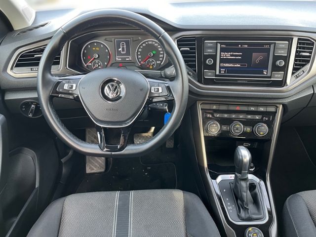 Fahrzeugabbildung Volkswagen T-Roc 1.5 TSI DSG 4MOTION STYLE LED ASSISTENZ-PL