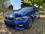 BMW 3 Touring 330 d M Sport/Laserlicht/TÜV Bis 01-27 - blaue BMW 3er Reihe