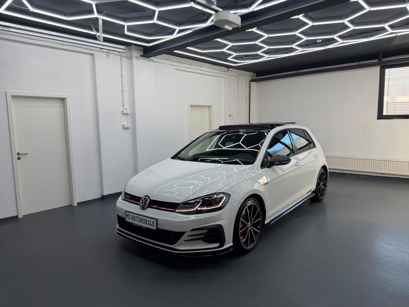 Volkswagen GTI TCR *AKRAPOVIC*PANORAMA*ACC*R.KAM*