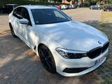 BMW 520i A - 20 Zoll (8-Fach Bereifung) - BMW 520: Limousine, 520i