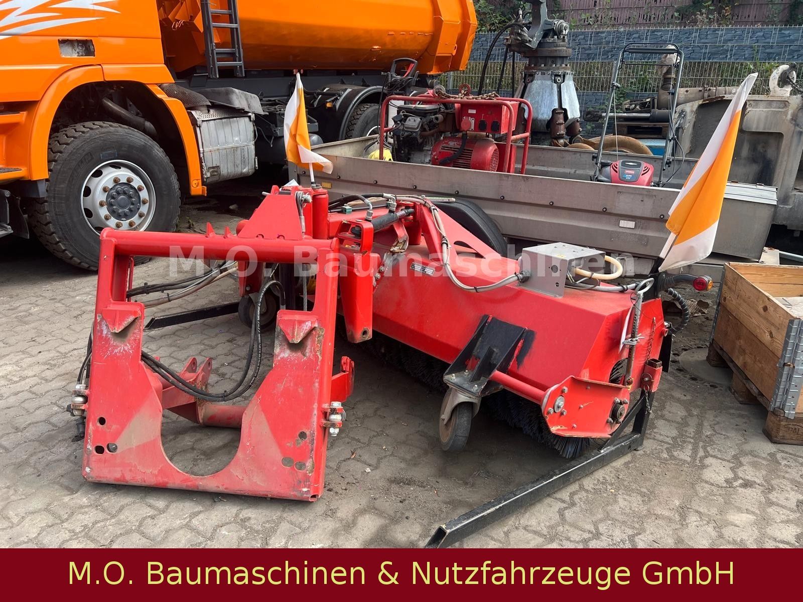 Fahrzeugabbildung Andere Drücker HDK 2200 / Kehrmaschine /Neuwertig