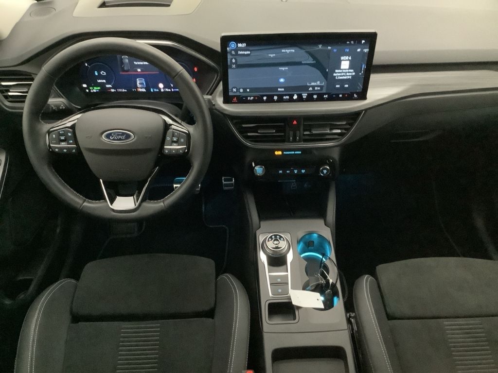 Fahrzeugabbildung Ford Kuga Plug-In Hybrid Active X HUD Navi B&O LED