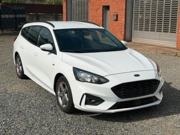 Ford Focus - 1