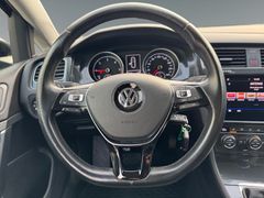 Fahrzeugabbildung Volkswagen Golf VII Variant Comfortline Navi Sitzh. AHK