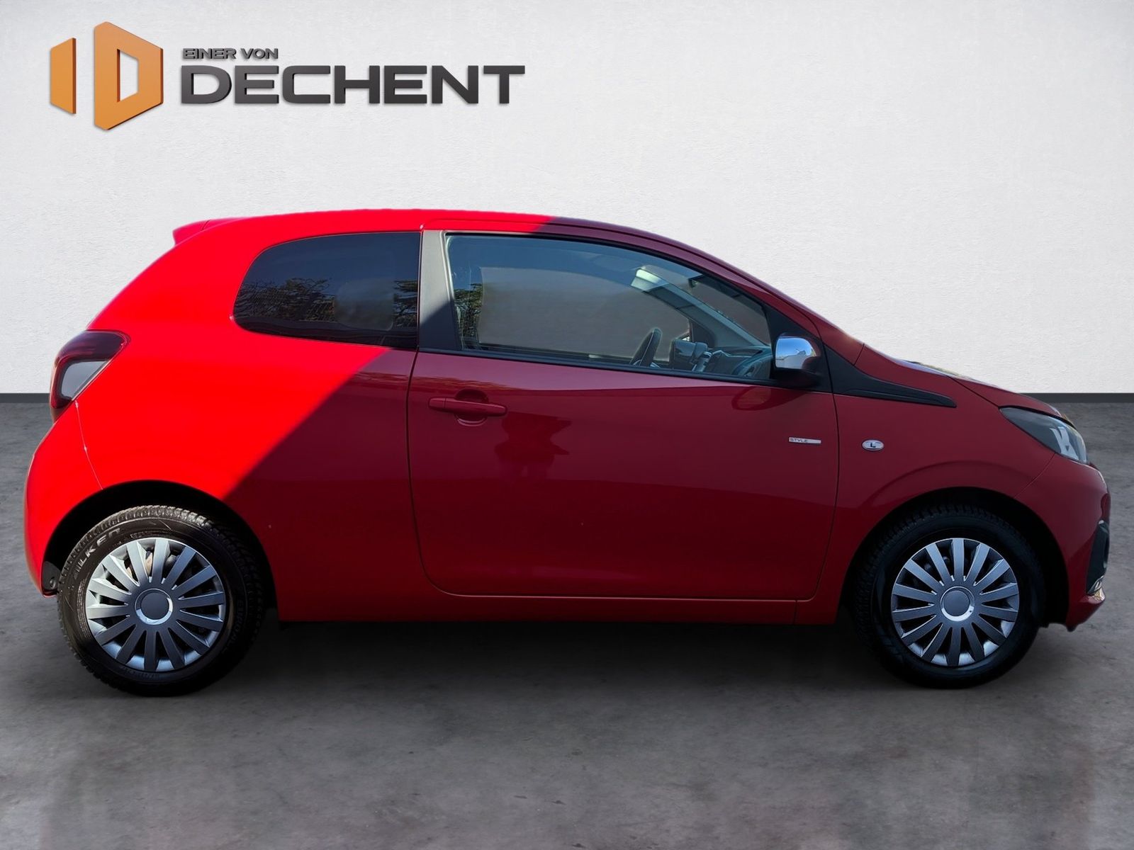 Fahrzeugabbildung Peugeot 108 1.0 VTi Style Klima,Radio,Allwetterreifen