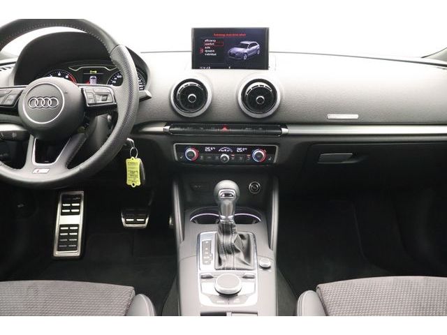 Fahrzeugabbildung Audi A3 Sportback 35 TFSI Sport S-Line