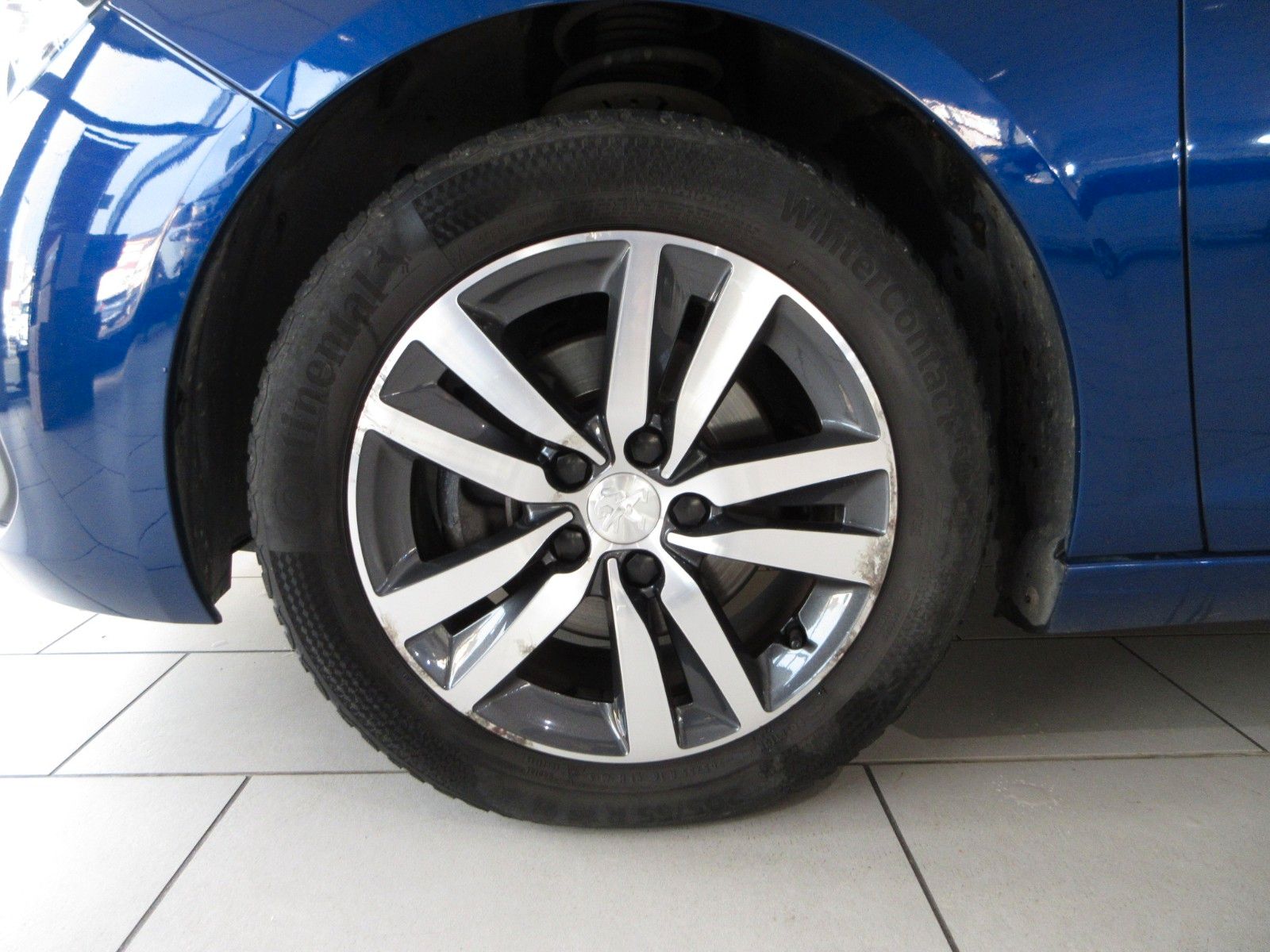 Fahrzeugabbildung Peugeot 308 SW Allure 1.5D LED/NAVI/LEDER/SHZ/PDC