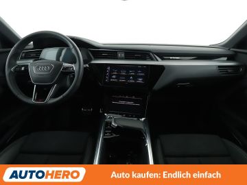 Audi Q8 - 12