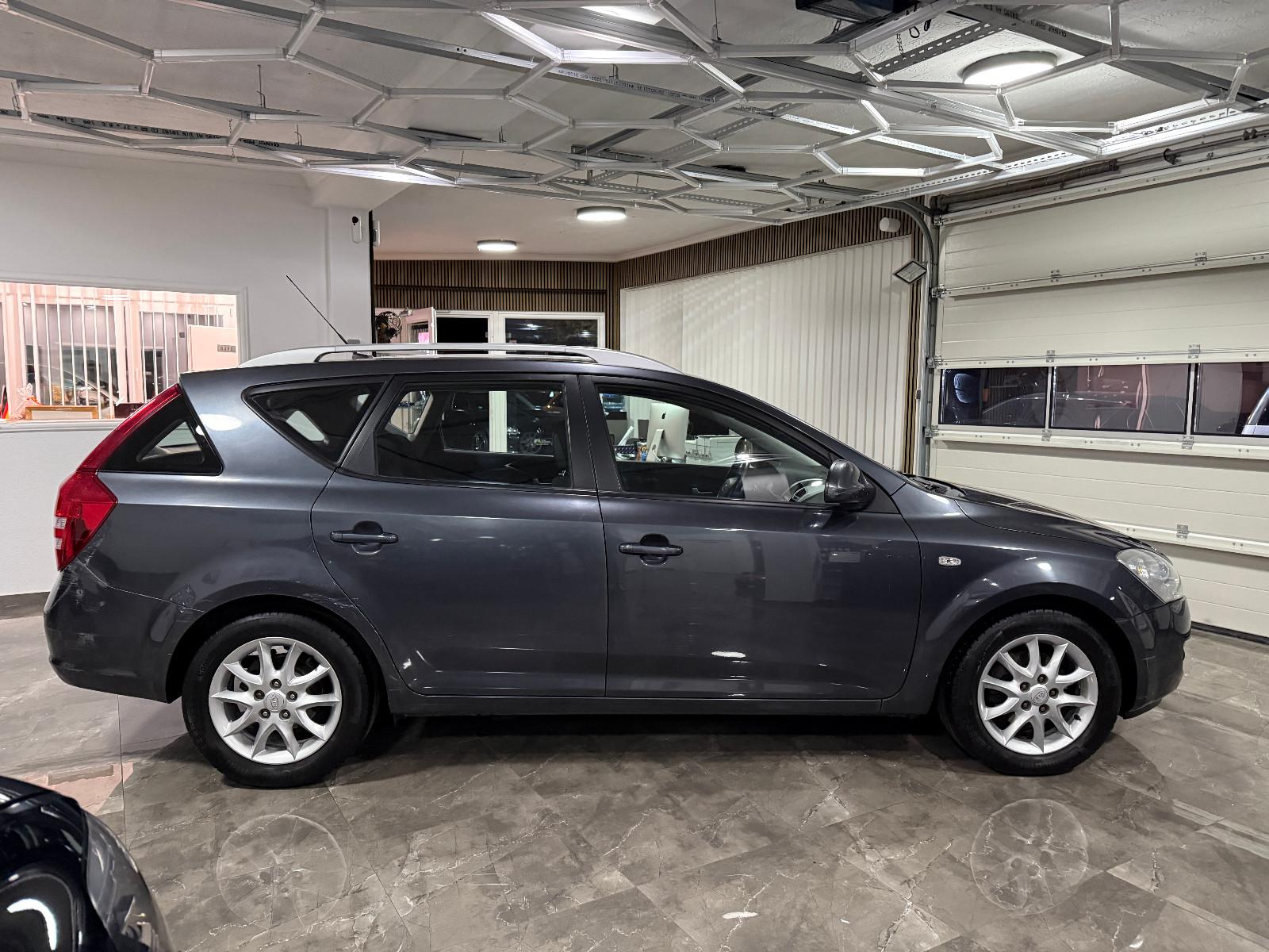 Kia cee'd Sportswagon EX 1.4 / Klimaanlage