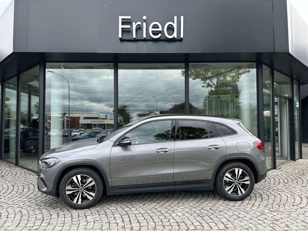 Image of Mercedes-Benz GLA 200