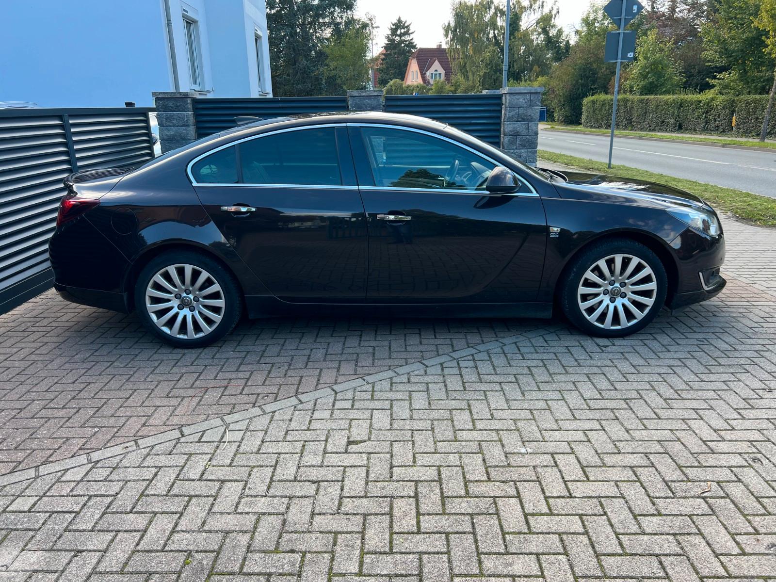 Opel Insignia A Lim Innovation 4x4 2 HAND TÜV 11/2025