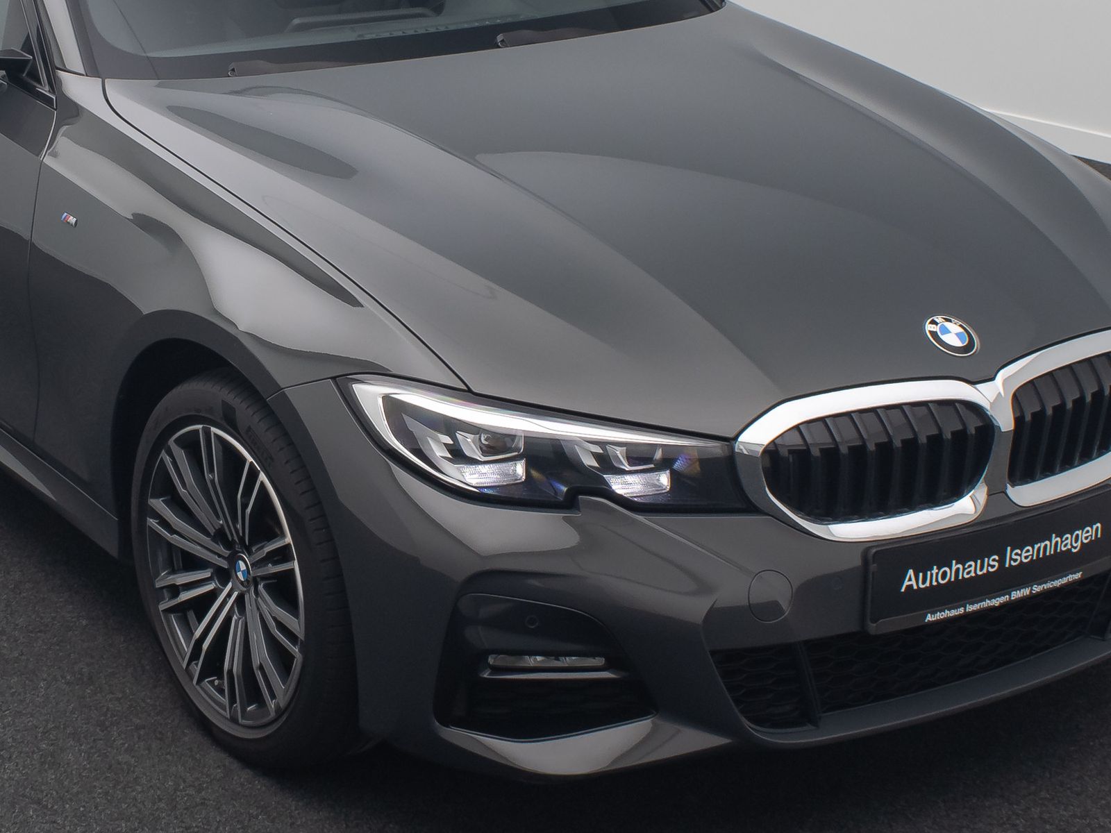 Fahrzeugabbildung BMW 330e M Sport DAB HiFi Komfort Individual 18Zoll