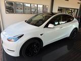 Tesla Model Y Long Range Dual Motor AWD - Tesla Model Y: Limousine