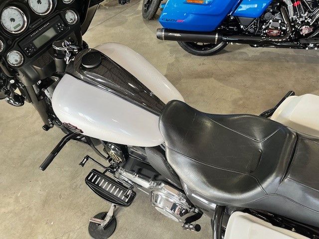 Fahrzeugabbildung Harley-Davidson Street Glide 103 cui