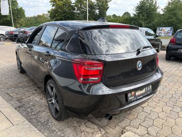 Fahrzeugabbildung BMW 116i Lim Aut. Navi Sport Line GSD PDC MFL Xenon