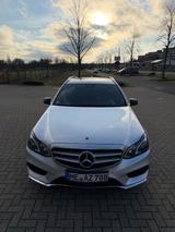 Mercedes-Benz 220 - Mercedes-Benz 220 in Düsseldorf