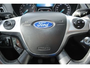 Fahrzeugabbildung Ford Kuga 1,5 Titanium Motor neu  Winterpaket