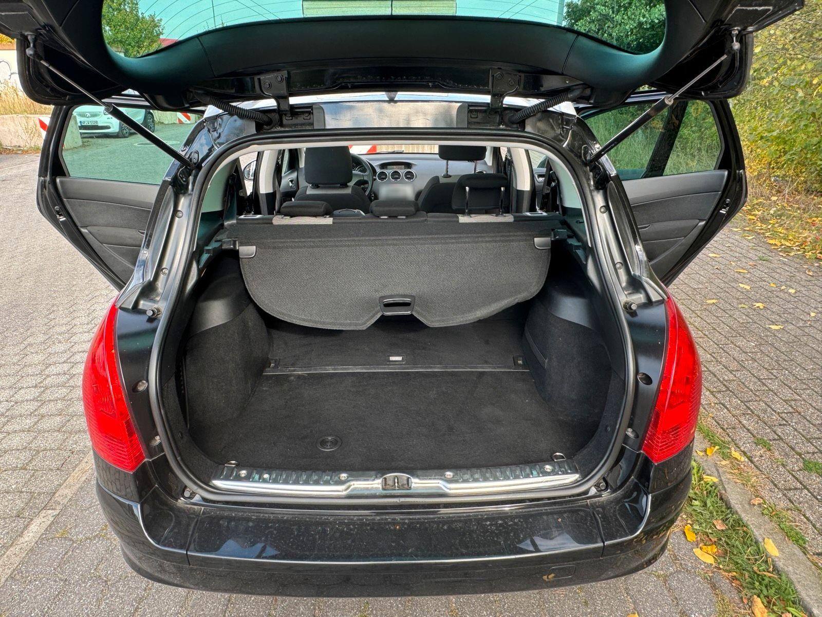 Peugeot 308 2011 — photo 13