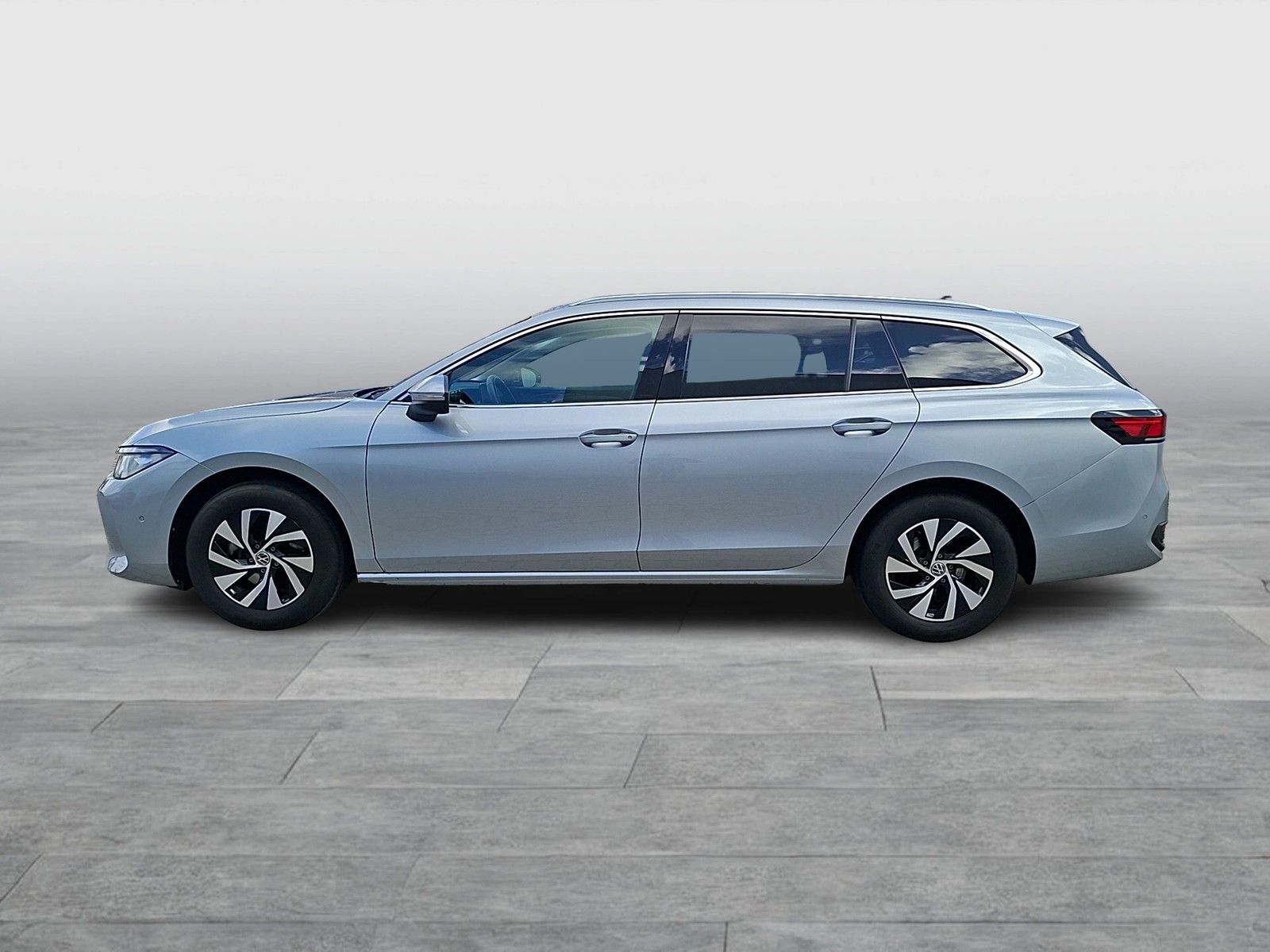 Volkswagen Passat Variant eTSI Business DSG LED Navi AID HU imagem 2