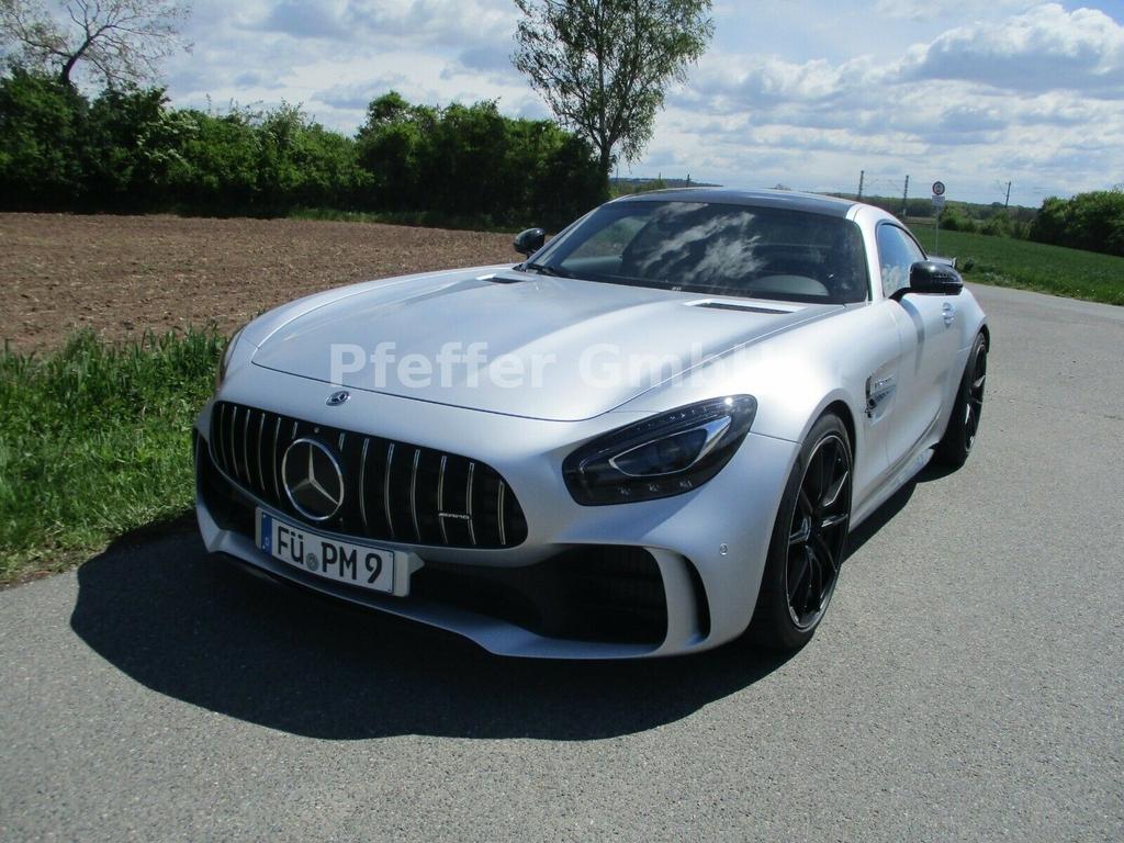 Mercedes-Benz AMG GT R
