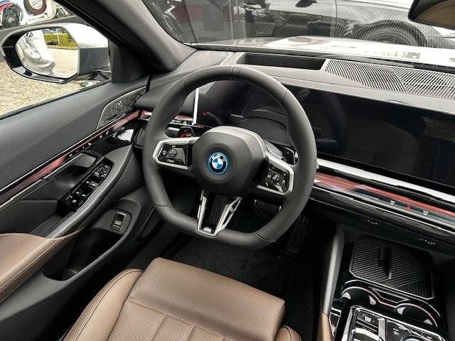 BMW 530e xDrive Touring/Pano/Bower/Assist/*UVP 93k