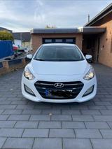 Hyundai i30 1.6 CRDi Style - Hyundai i30: Crdi Style