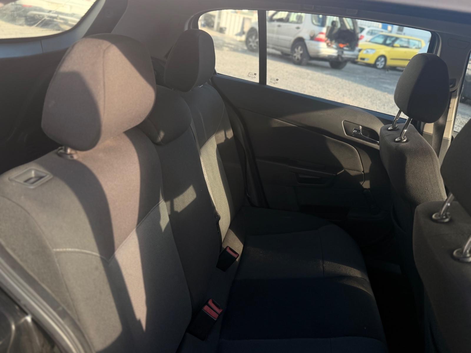 Opel Astra 2007 — photo 16