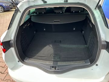 Bild 8 Renault Megane IV Grandtour BOSE-Edition