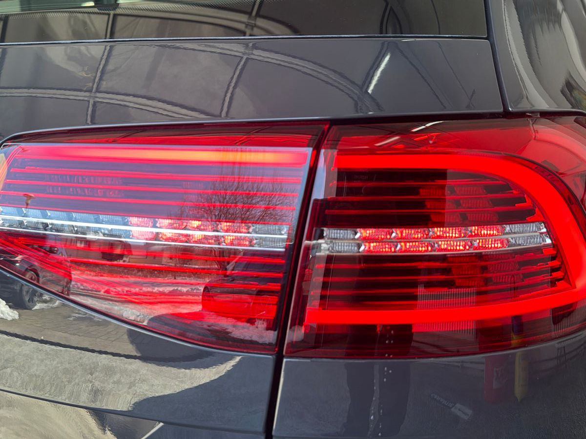 Fahrzeugabbildung Volkswagen Passat Variant Highline /unfallfrei