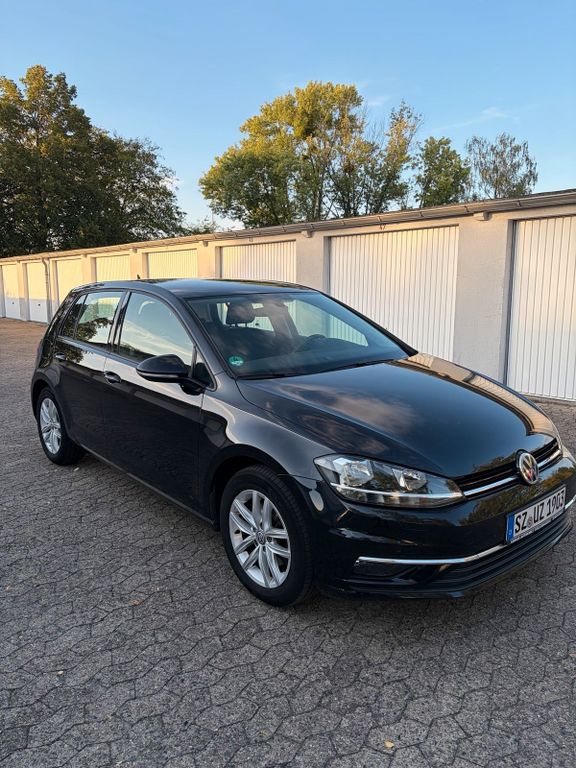 Image of Volkswagen Golf