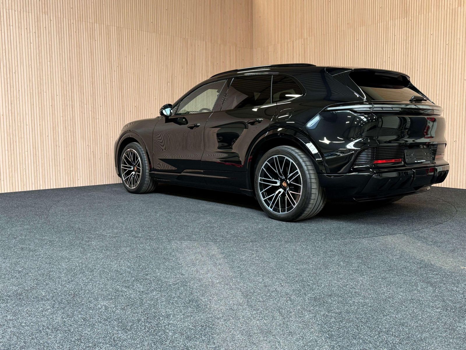 Porsche Cayenne Electric | 408 pk | UIT VOORRAAD DIRECT  imagem 3