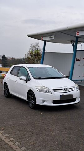 Toyota Auris 1.4 Diesel AUTOMATIK