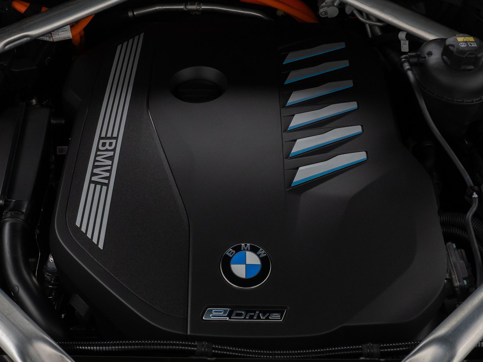 Fahrzeugabbildung BMW X5 xD45e M Sport Panorama Laser Kamera DAB H/K