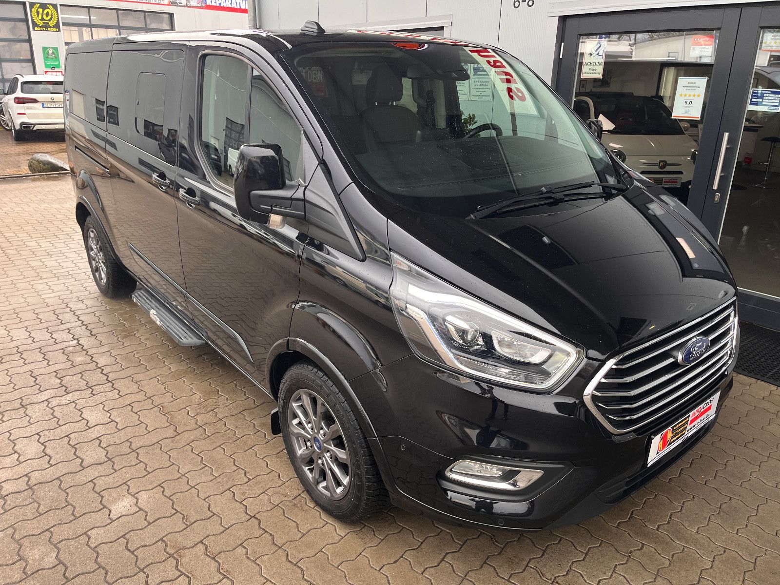 Fahrzeugabbildung Ford Tourneo Custom Titanium X L2 Autom.