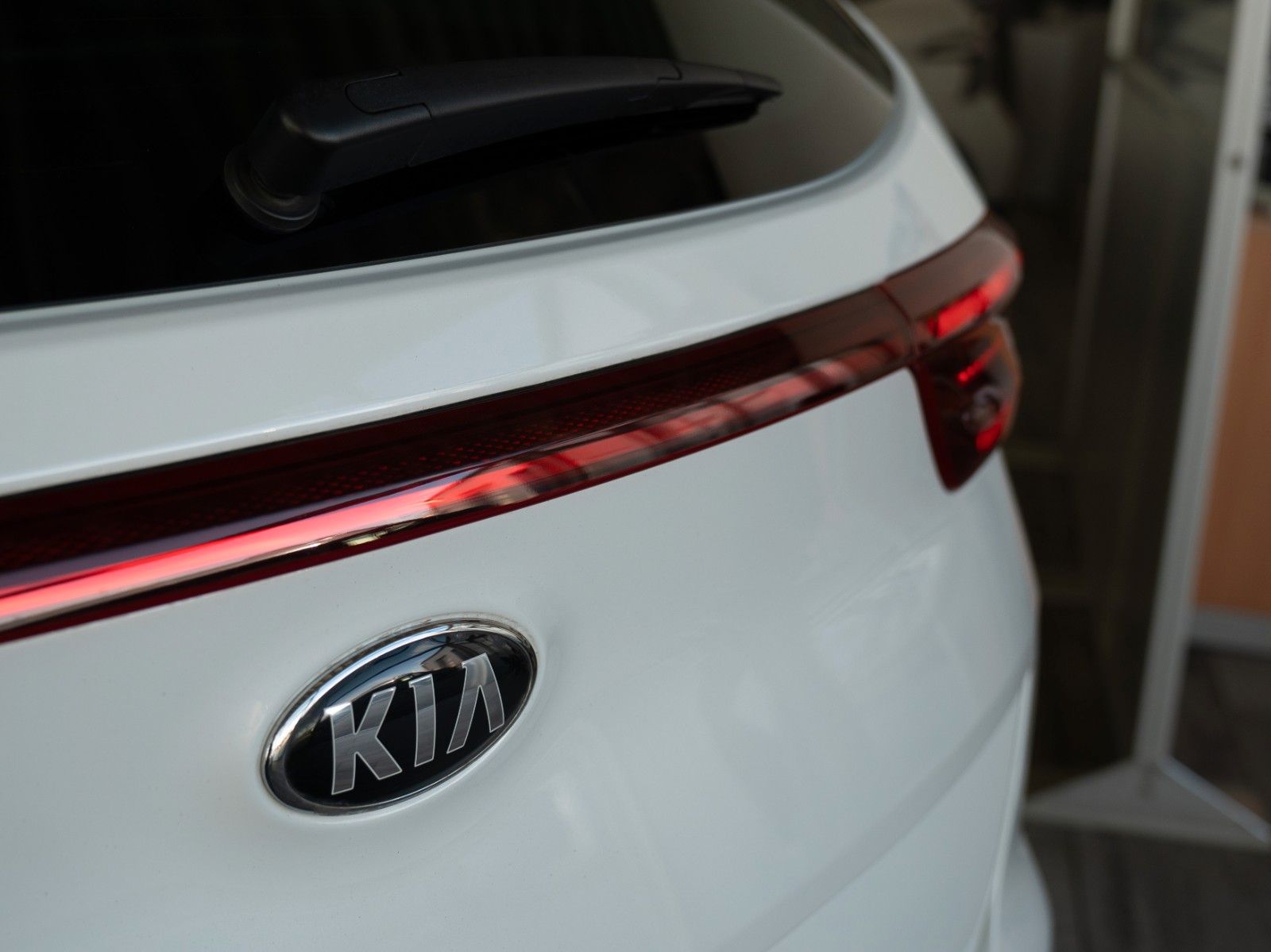 Fahrzeugabbildung Kia Sportage Platinum Edition 4WD/AHK/PANO/KAMERA