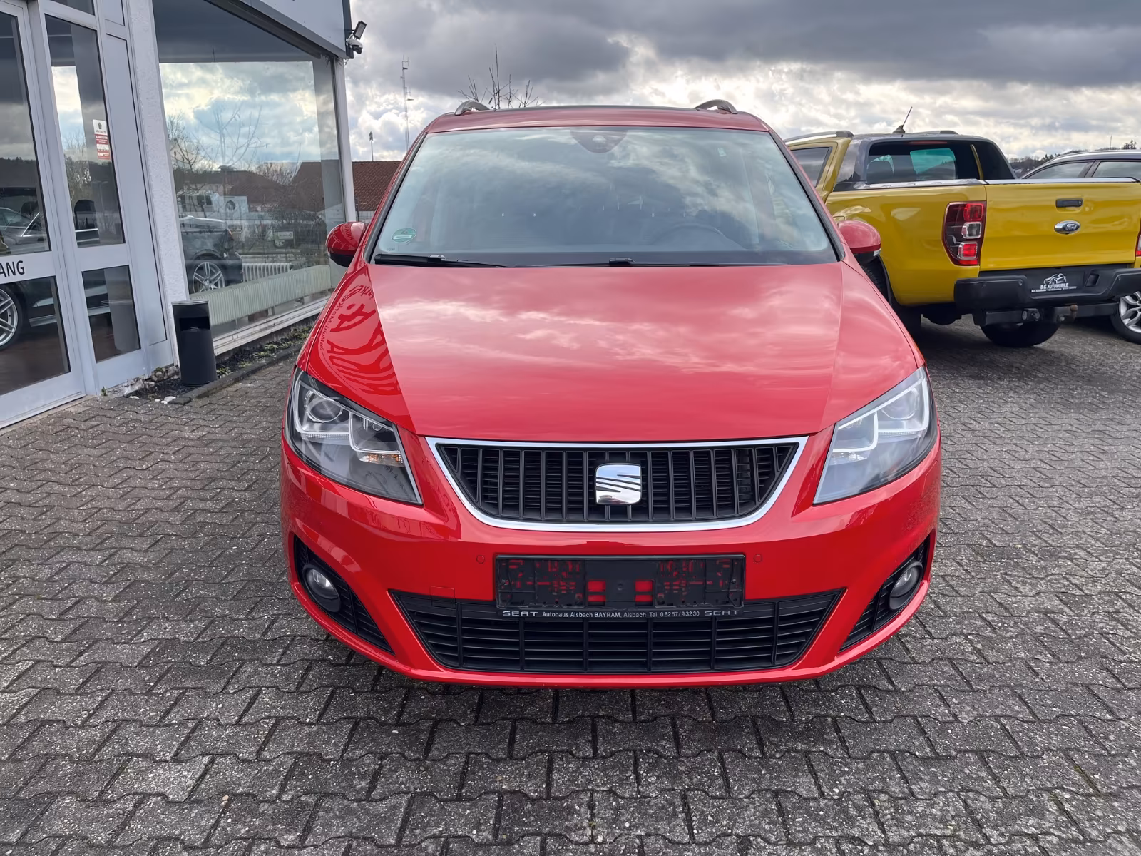 Seat Alhambra Style*Aut*7 Sitze*Navi*Kamera*AHK*Pano
