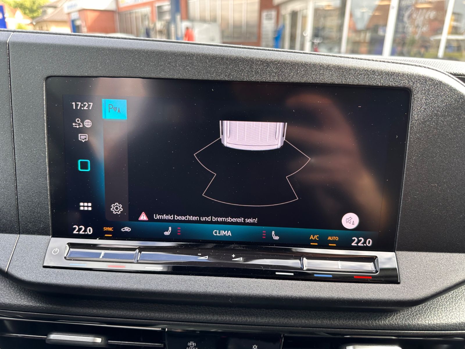 Fahrzeugabbildung Volkswagen Caddy Maxi Kombi 1.5 TSI Life DSG AHK/ACC/APP