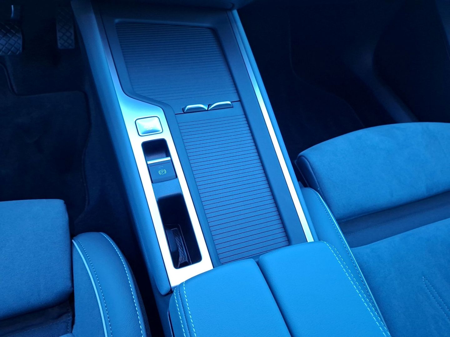 Passat Variant 1.5 eTSI DSG Business *KAMERA*NAV