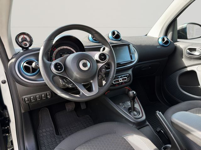 Smart fortwo coupe electric drive EQ passion+SZH+Pano