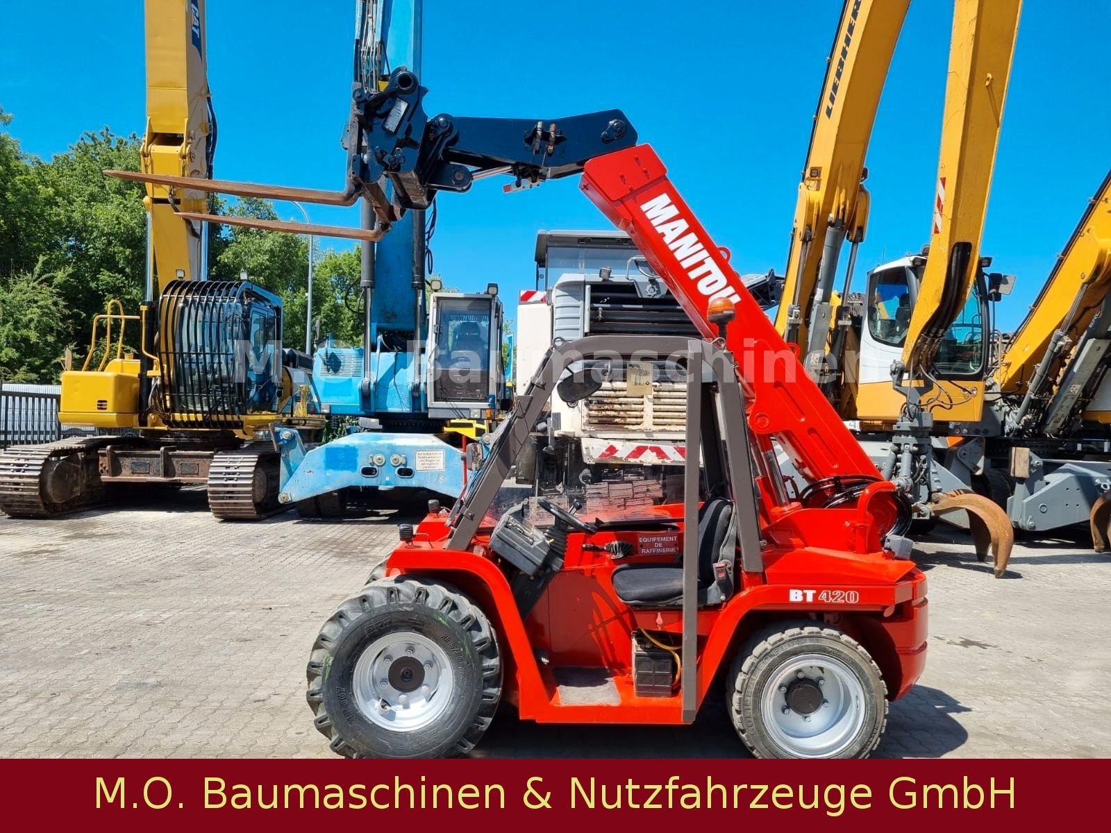 Fahrzeugabbildung Manitou BT 420 / SW /Gabel / 2 t / 4m / 4x4 /