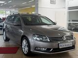 Volkswagen Passat 2.0 TDi Highline*NAVi*KAMERA*ACC*Bi/XENON - Volkswagen Passat aus 2011: TDI